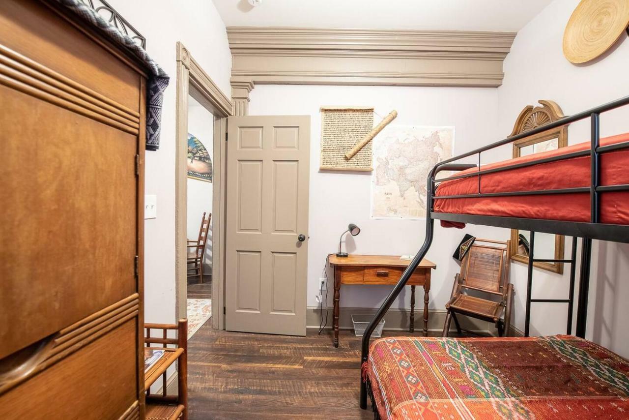 Cozy Hideaway In The Heart Of Lancaster Appartement Buitenkant foto